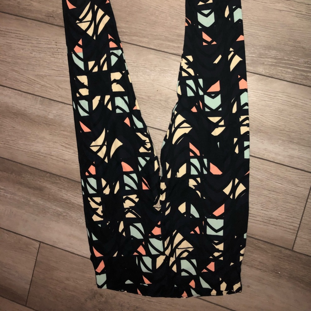 Tall and Curvy LulaRoe leggings
